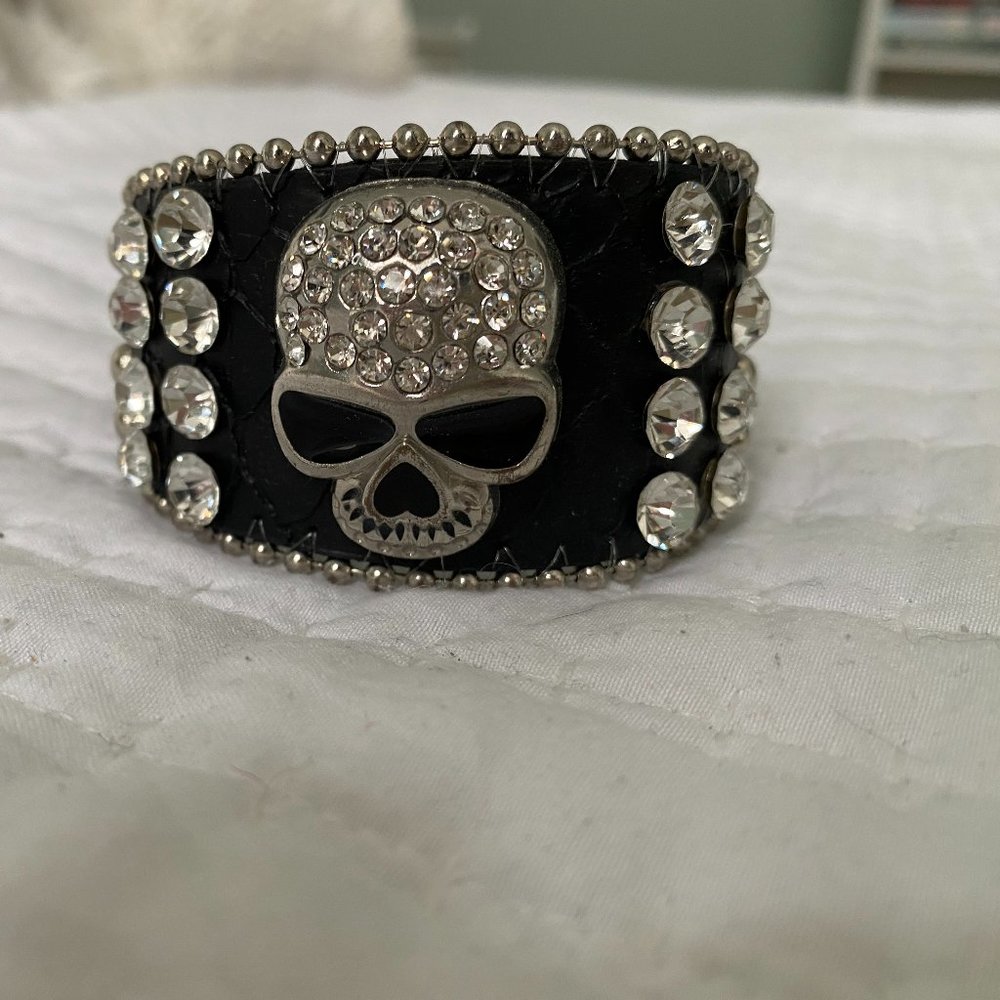 Crystal Skull leather wrist band adjustable